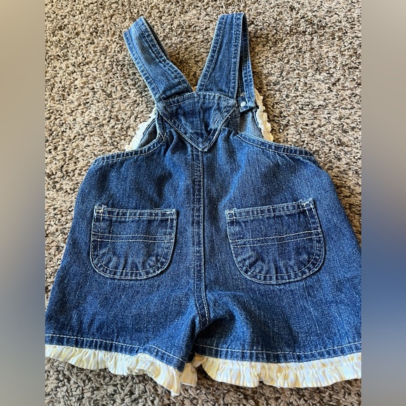 Young Hearts size 2T denim overalls. Yellow checkered bow and flowers. - Picture 5 of 5